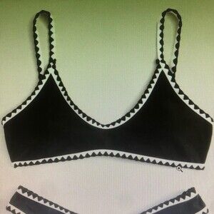 SHEIN Small Black White Contrast Binding Rickrack Bikini Top Swimsuit Padded